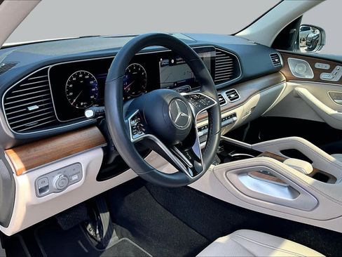 Used 2024 Mercedes-Benz GLE 450 4MATIC image 18