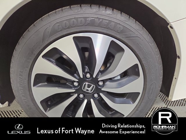 Used 2017 Honda Accord EX-L image 10