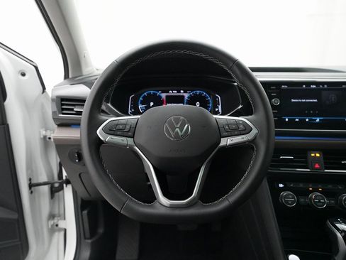 Used 2023 Volkswagen Taos SEL image 4