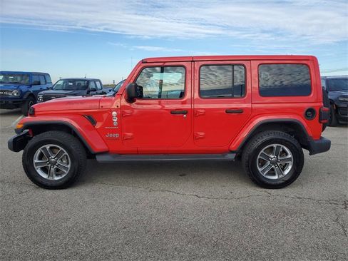 Used 2018 Jeep Wrangler Unlimited Sahara w/ LED Lighting Group image 7