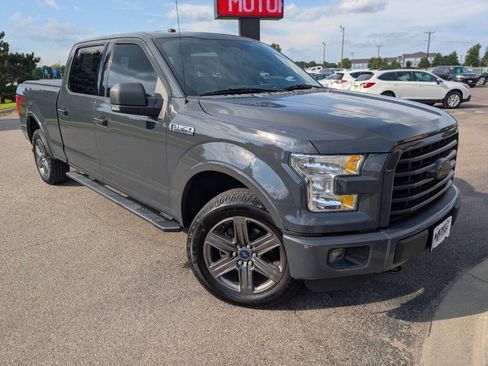 Used 2016 Ford F150 XLT w/ Equipment Group 302A Luxury AWD/4WD image 3