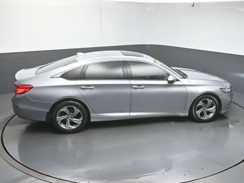 Used 2019 Honda Accord EX image 47