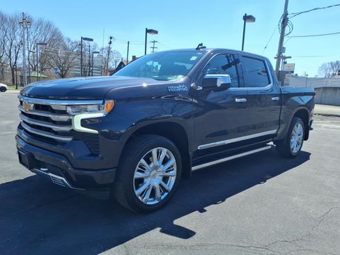 Used 2022 Chevrolet Silverado 1500 High Country w/ High Country Premium Package image 7