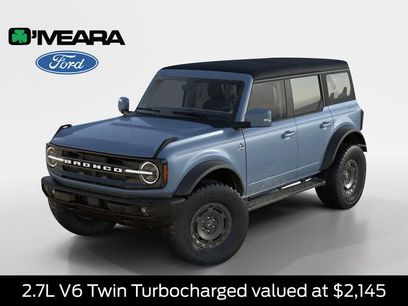 New 2025 Ford Bronco Outer Banks w/ Sasquatch Package