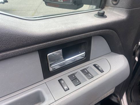 Used 2012 Ford F150 XLT w/ XLT Chrome Pkg AWD/4WD image 20