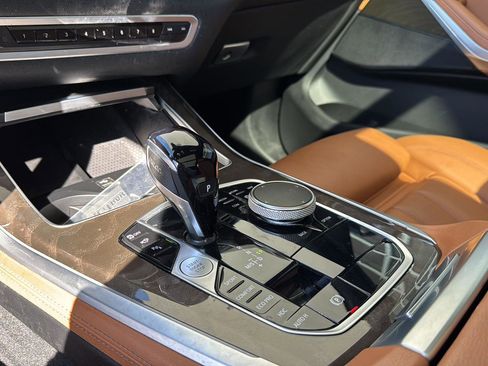 Used 2022 BMW X5 xDrive40i w/ M Sport Package image 23