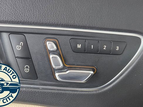 Used 2020 Mercedes-Benz GLA 250 4MATIC w/ Premium Package image 26