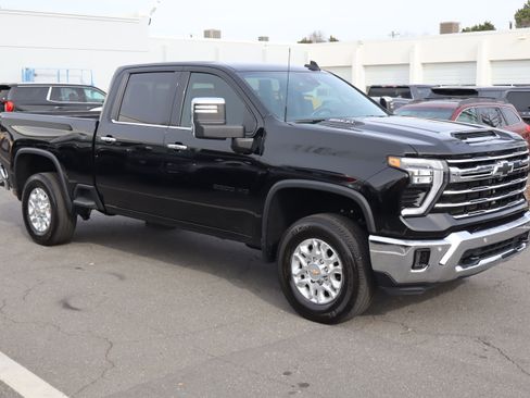 Certified 2024 Chevrolet Silverado 2500 LTZ w/ LTZ Premium Package image 2