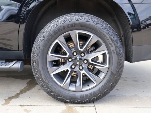 Used 2023 Chevrolet Tahoe Z71 w/ Z71 Off-Road Package AWD/4WD image 48