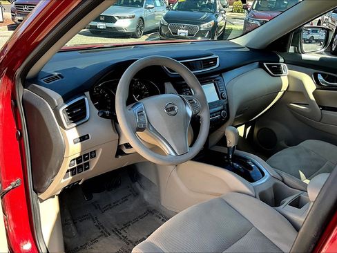 Used 2014 Nissan Rogue SV w/ SV Premium Package image 13