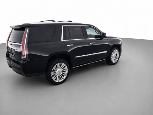 Used 2017 Cadillac Escalade Platinum AWD/4WD image 5