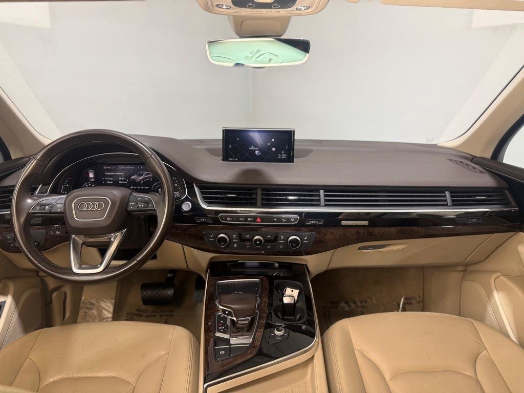 Used 2017 Audi Q7 3.0T Premium Plus w/ Premium Plus Package AWD/4WD image 11