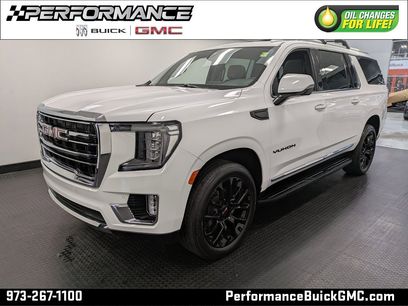 Used 2022 GMC Yukon XL SLT w/ SLT Luxury Package
