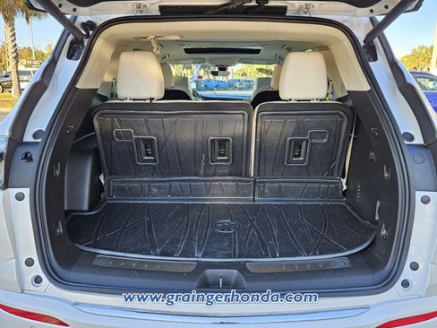 Used 2023 Buick Enclave Avenir w/ Trailering Package, 5000 lbs. image 13