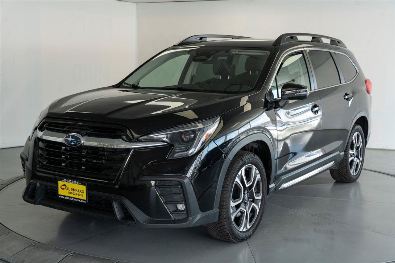 Used 2023 Subaru Ascent Limited AWD/4WD image 3