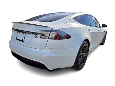Used 2021 Tesla Model S Plaid image 9