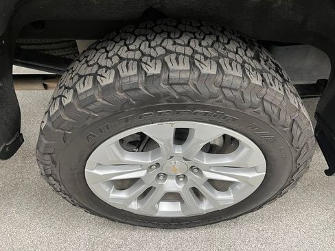 Used 2022 Chevrolet Silverado 1500 LTZ AWD/4WD image 17