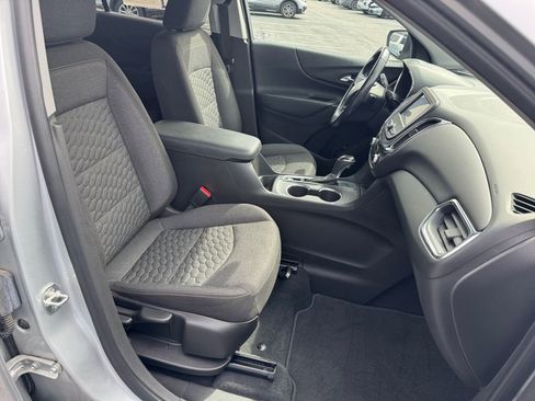 Used 2021 Chevrolet Equinox LT image 18
