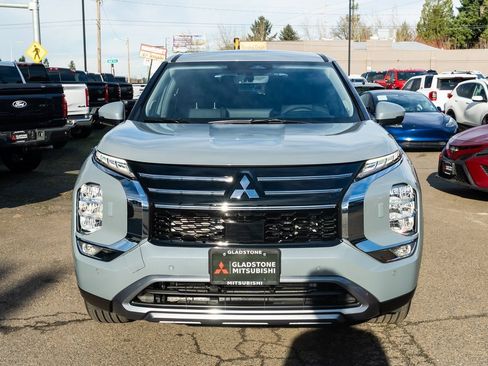 New 2026 Mitsubishi Outlander Trail Edition image 2