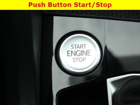 New 2024 Volkswagen Taos SE image 21