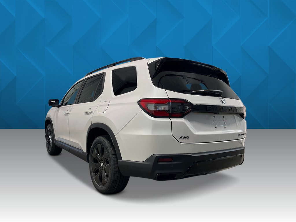 New 2026 Honda Pilot Black Edition image 9