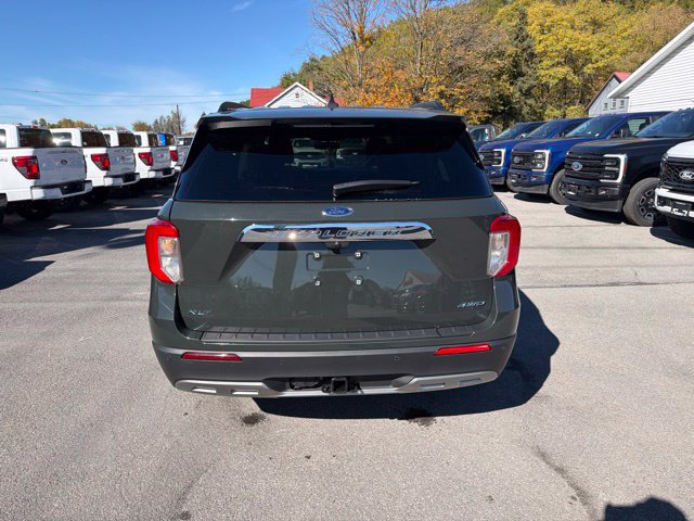 Used 2024 Ford Explorer XLT w/ Equipment Group 202A AWD/4WD image 6