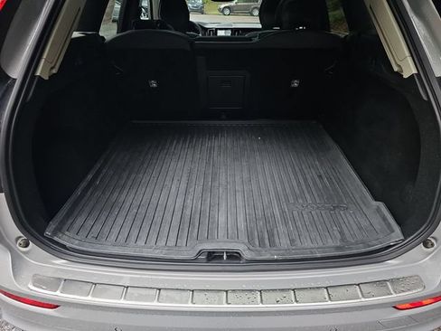 Used 2023 Volvo XC60 B5 Plus w/ Climate Package AWD/4WD image 21