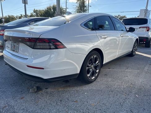 Certified 2023 Honda Accord EX image 15