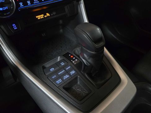 Used 2019 Toyota RAV4 XLE w/ All Weather Liner Package AWD/4WD image 34