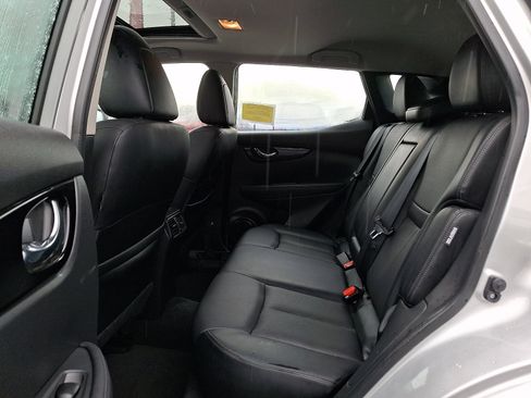 Used 2022 Nissan Rogue Sport SL w/ Premium Package AWD/4WD image 11