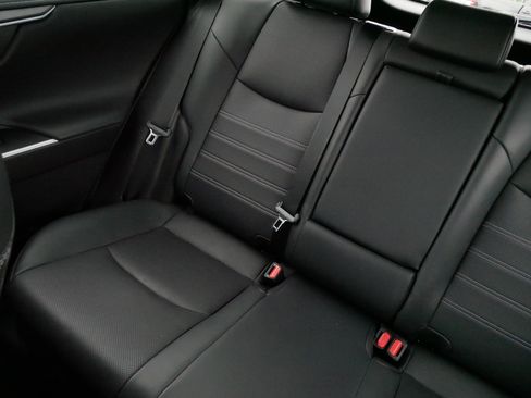 Used 2020 Toyota RAV4 Limited AWD/4WD image 12