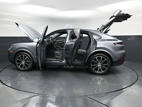 New 2026 Porsche Cayenne Coupe AWD/4WD image 30