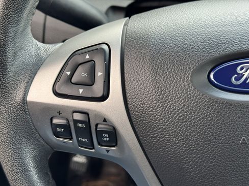 Used 2019 Ford Taurus SEL w/ Equipment Group 201A image 26