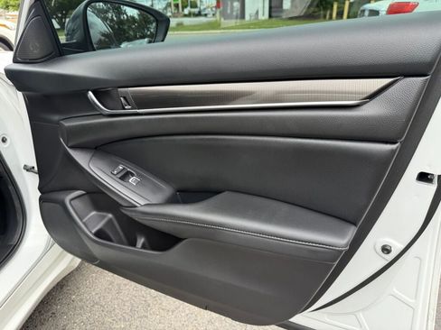 Used 2022 Honda Accord Sport image 26