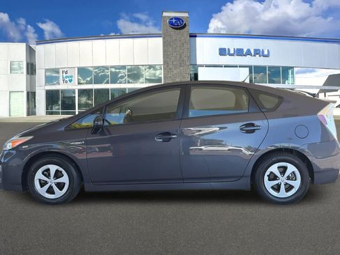 Used 2015 Toyota Prius Two FWD image 9