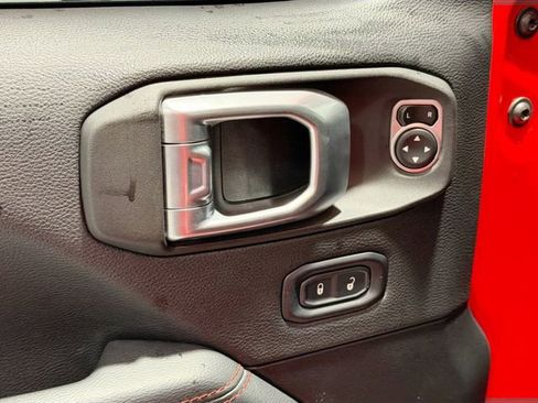 Used 2021 Jeep Wrangler Unlimited Rubicon AWD/4WD image 16