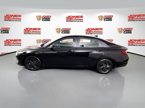 Certified 2022 Hyundai Elantra SEL FWD image 13