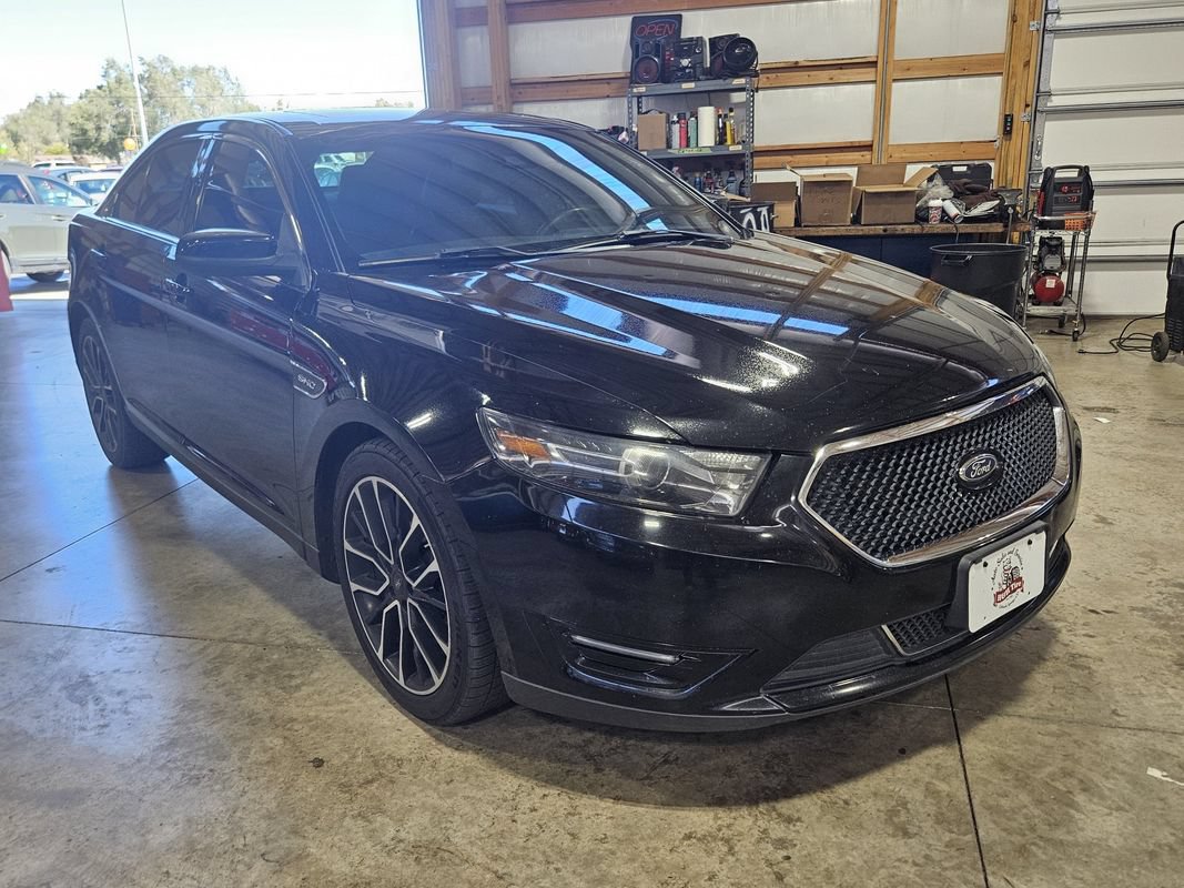 Used 2017 Ford Taurus SHO AWD/4WD image 10