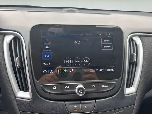 Used 2023 Chevrolet Malibu LT FWD image 24