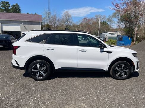Used 2021 Kia Sorento EX w/ Panoramic Sunroof Package AWD/4WD image 4