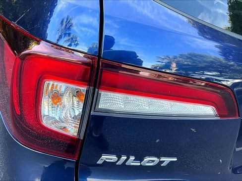 Used 2022 Honda Pilot Sport image 28