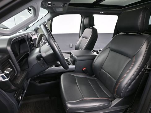 Used 2024 Ford F250 Lariat w/ Lariat Ultimate Package AWD/4WD image 26