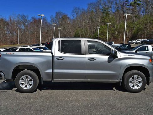 Used 2025 Chevrolet Silverado 1500 LT image 6