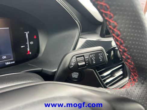 Used 2025 Ford Escape ST-Line FWD image 14