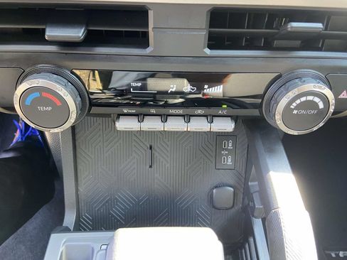 Used 2025 Toyota Tacoma SR RWD image 21