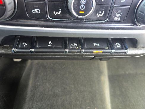 Used 2015 GMC Sierra 1500 SLT w/ SLT Preferred Package image 21