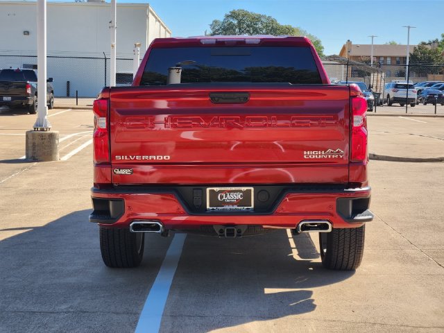 Used 2025 Chevrolet Silverado 1500 High Country w/ High Country Premium Package AWD/4WD image 12