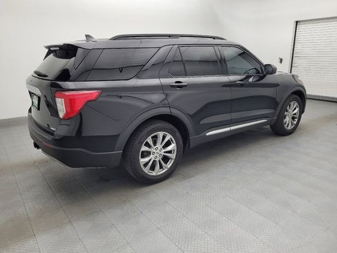 Used 2020 Ford Explorer XLT w/ Equipment Group 202A AWD/4WD image 10