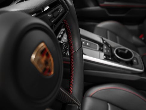 Used 2024 Porsche 911 Carrera 4S image 43