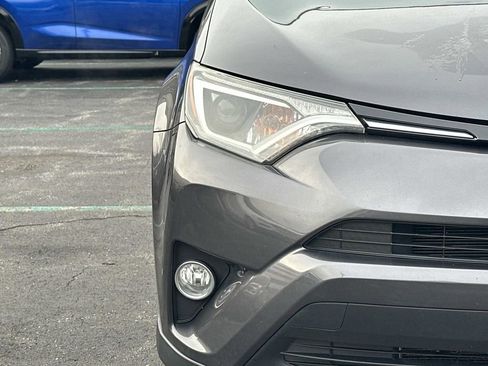 Used 2018 Toyota RAV4 XLE image 8